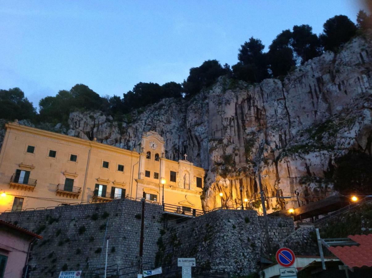Casa Clo Alla Cattedrale باليرمو المظهر الخارجي الصورة